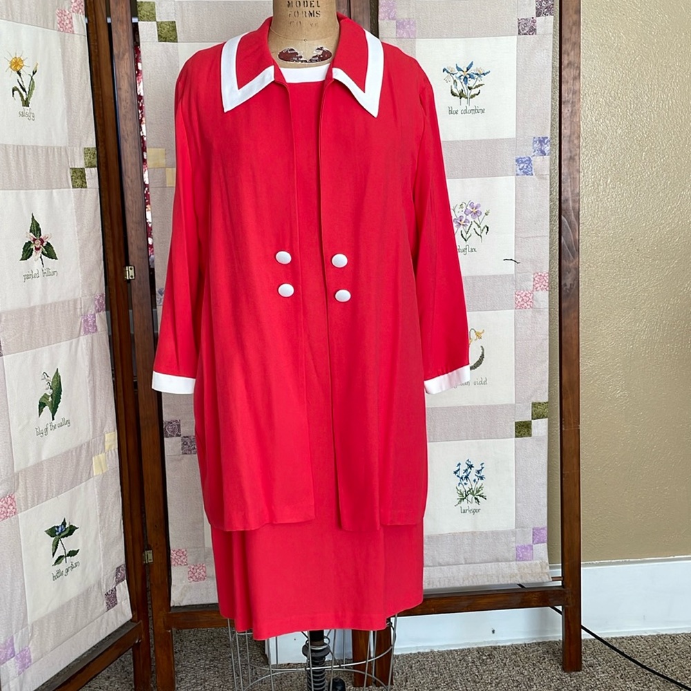 Vintage Robert Robert coral sleeveless, white contrast, sleeveless dress, jacket